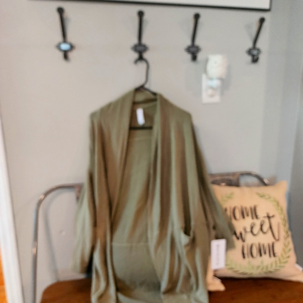 Athleta Ethereal Cocoon Wrap